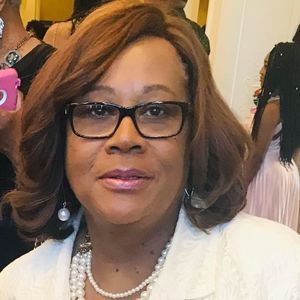 Meet your Posher, Edna